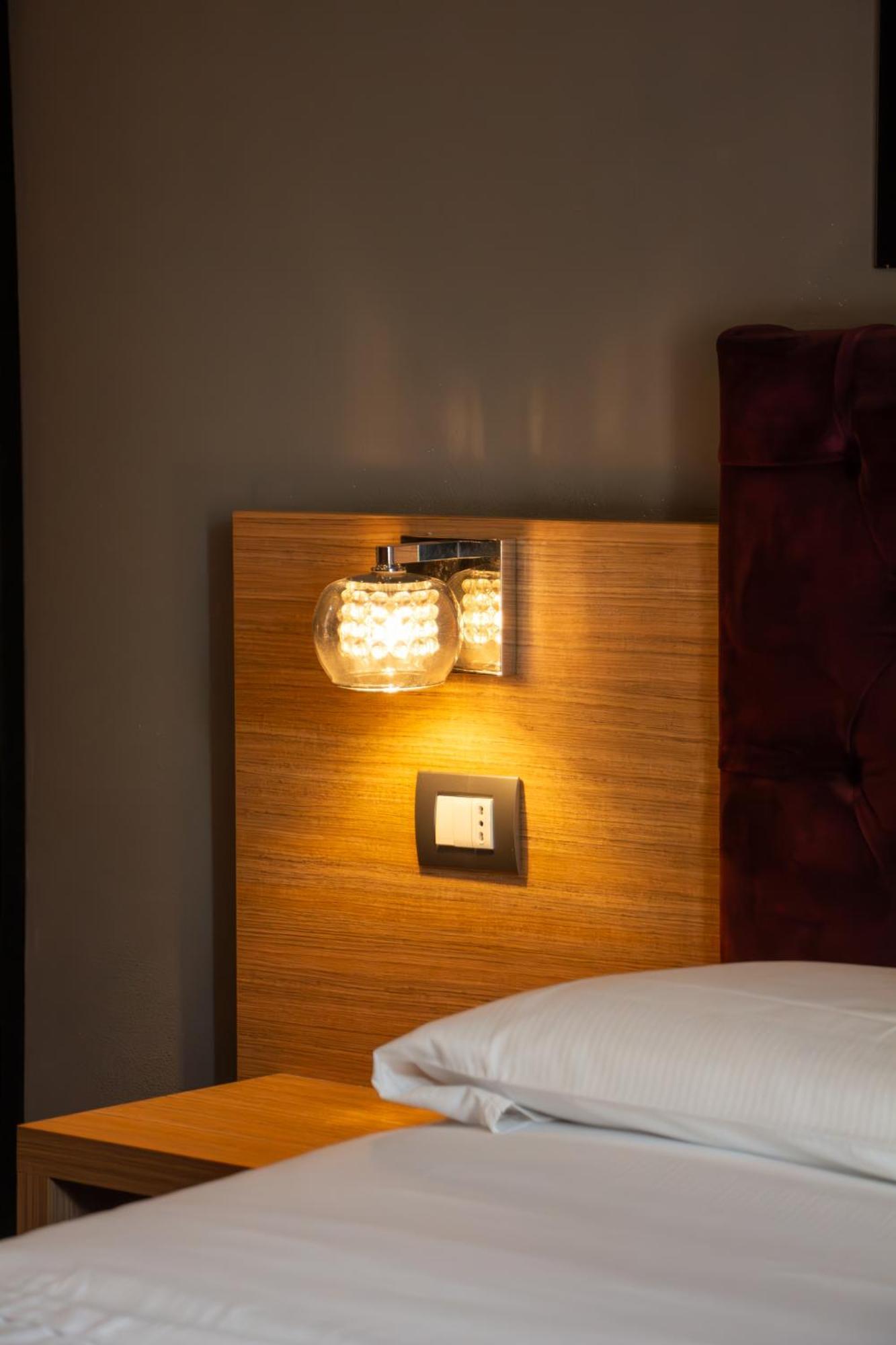 Beb Umberto I Napoli Hotell Exteriör bild