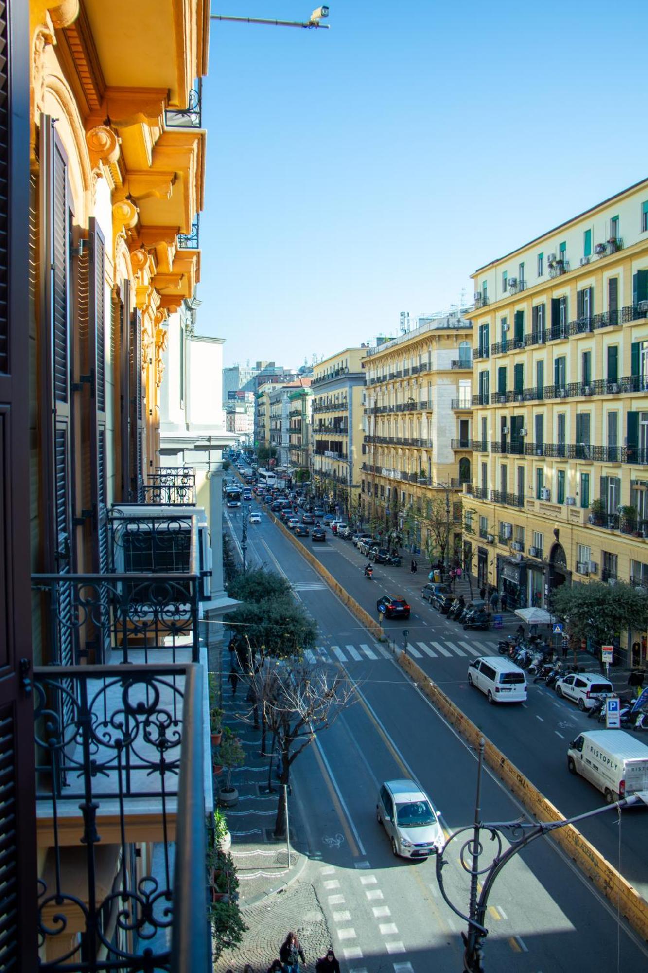 Beb Umberto I Napoli Hotell Exteriör bild