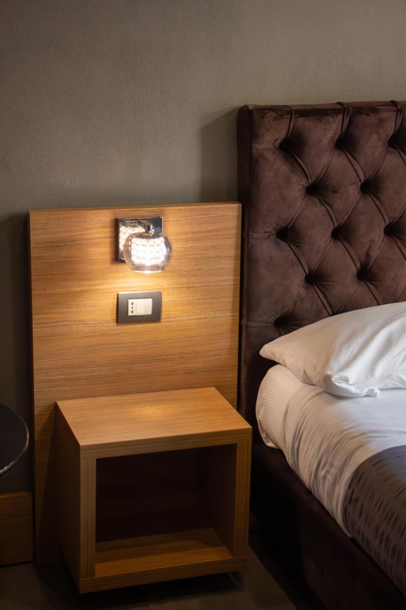 Beb Umberto I Napoli Hotell Exteriör bild