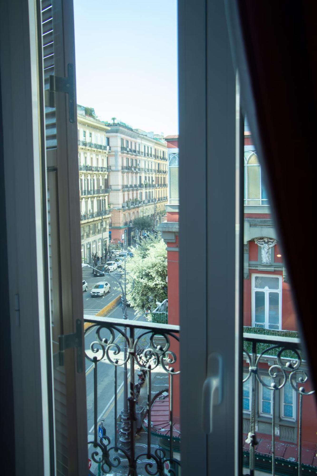 Beb Umberto I Napoli Hotell Exteriör bild