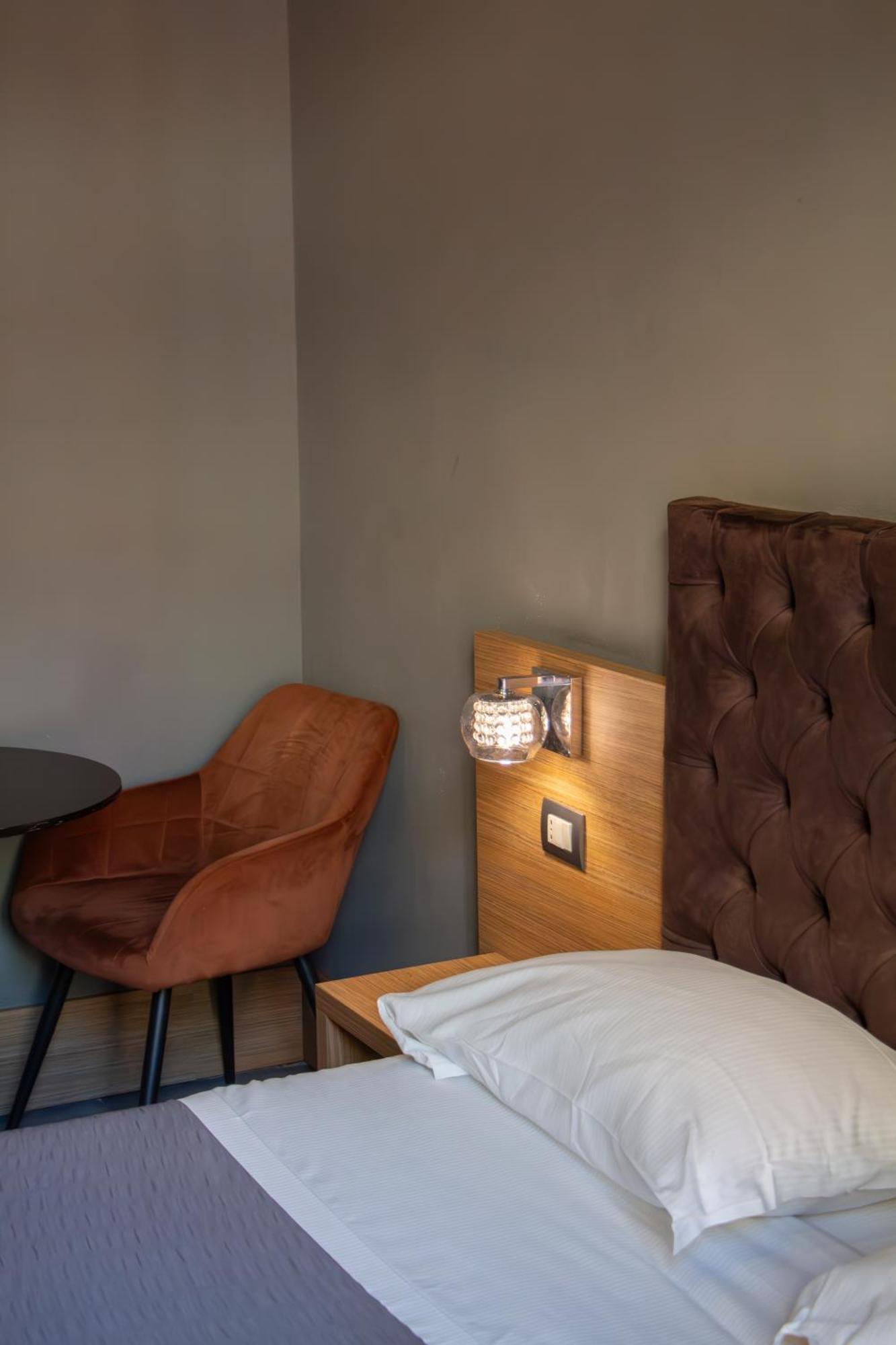 Beb Umberto I Napoli Hotell Exteriör bild