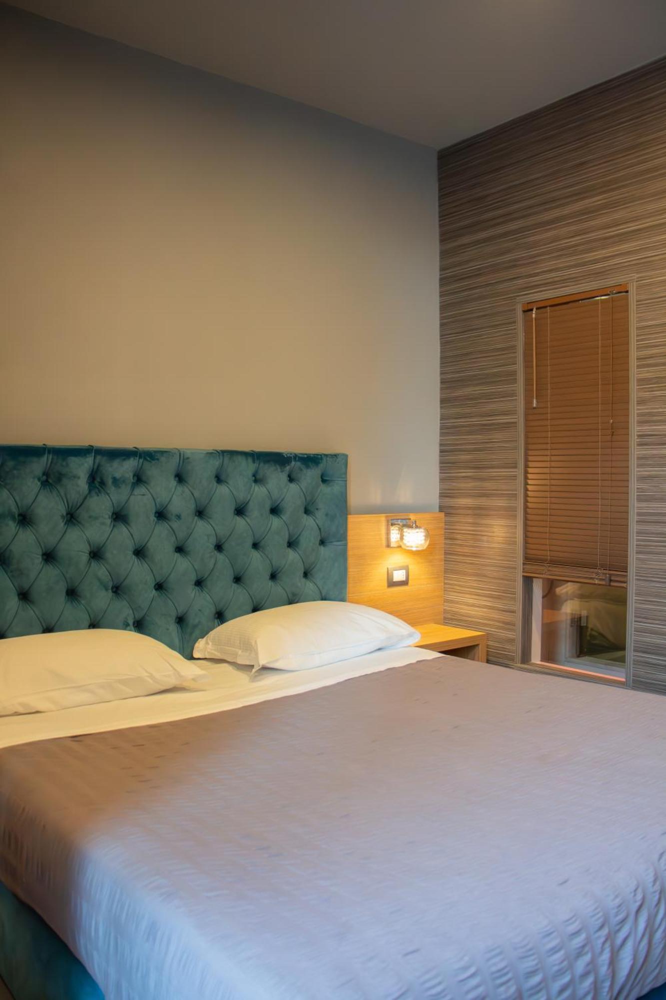 Beb Umberto I Napoli Hotell Exteriör bild